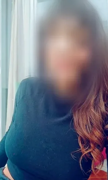 Antonia, 33