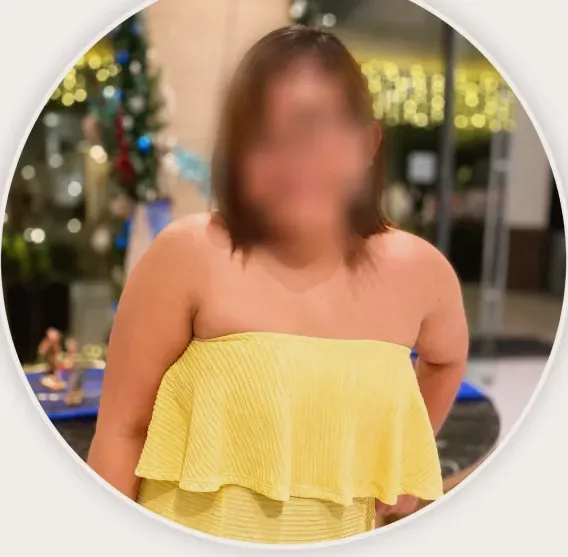 Büsra, 32