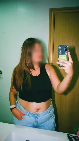 Charlotte, 28
