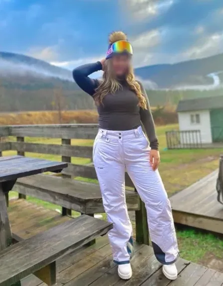 Lucia, 37