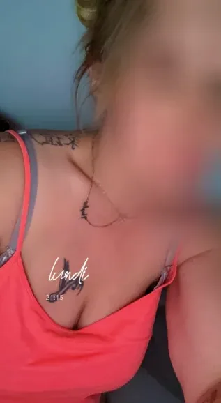 Nina, 30