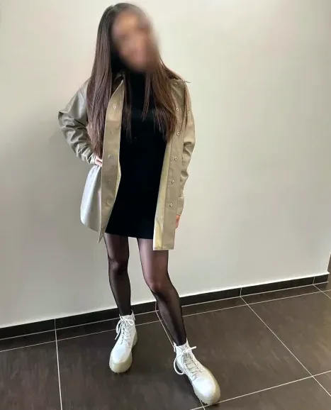 Paula, 32
