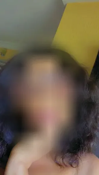 Rebecca, 33