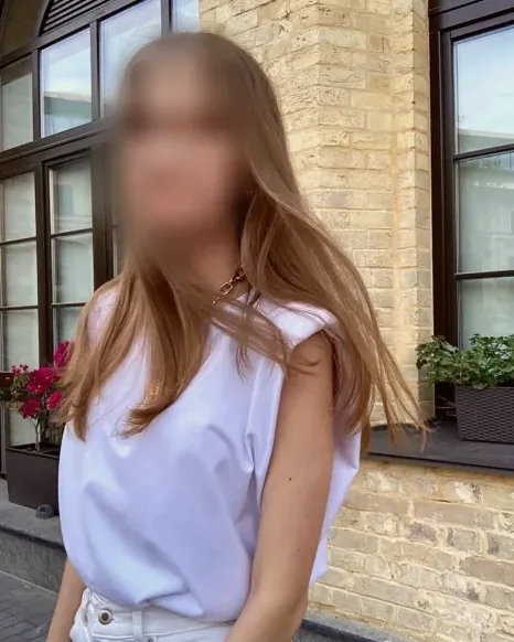 Selina, 23
